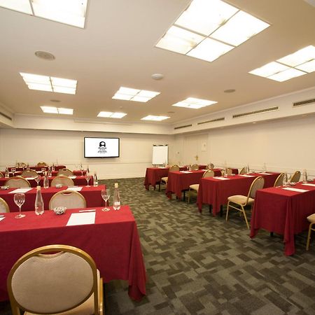 Austral Plaza Hotel Comodoro Rivadavia Exterior foto