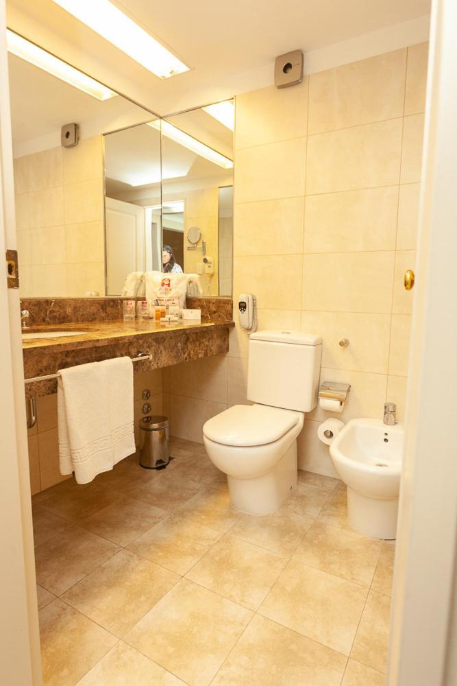 Austral Plaza Hotel Comodoro Rivadavia Zimmer foto