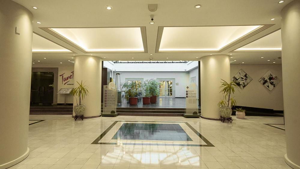 Austral Plaza Hotel Comodoro Rivadavia Exterior foto