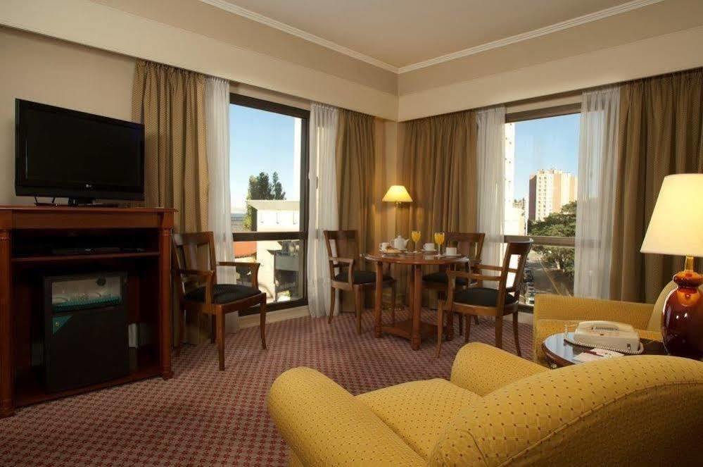Austral Plaza Hotel Comodoro Rivadavia Exterior foto